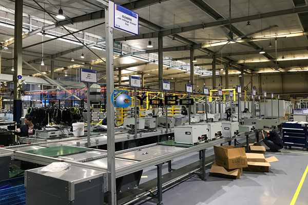 Energy storage cabinet assembly line